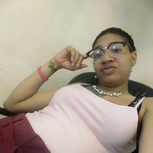 Meet your Posher, Iana